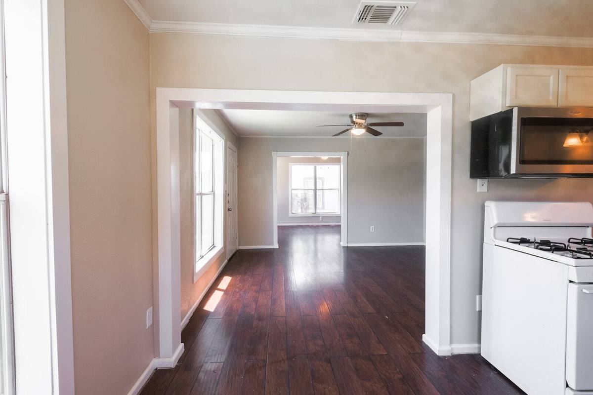 Townhouse for rent at 2114 20th St, Lubbock, TX 79411