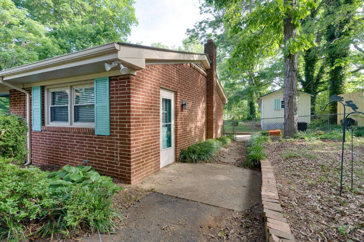 House for rent at 2026 Jefferson Dr, Hillsborough, NC 27278