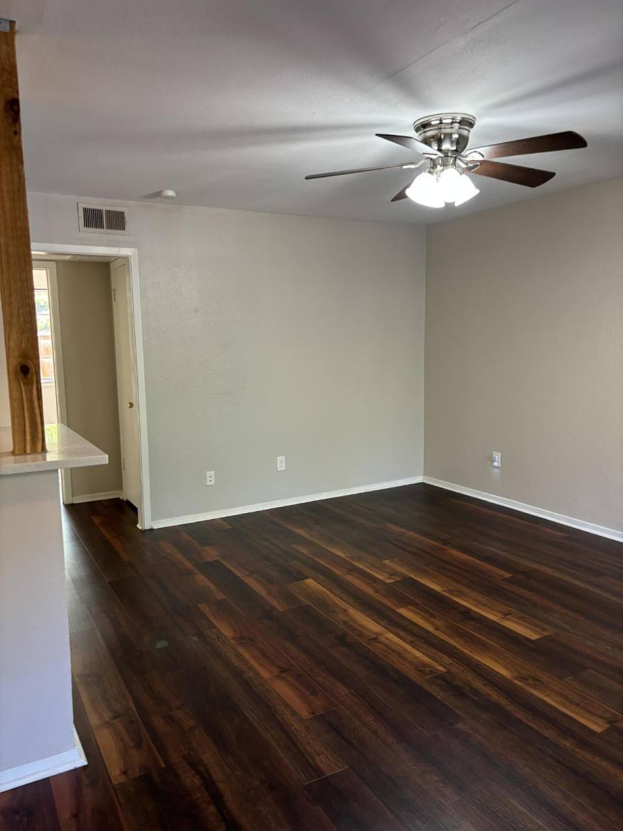 Apartment for rent at 5201 Curzon Ave #3, Fort Worth, TX 76107