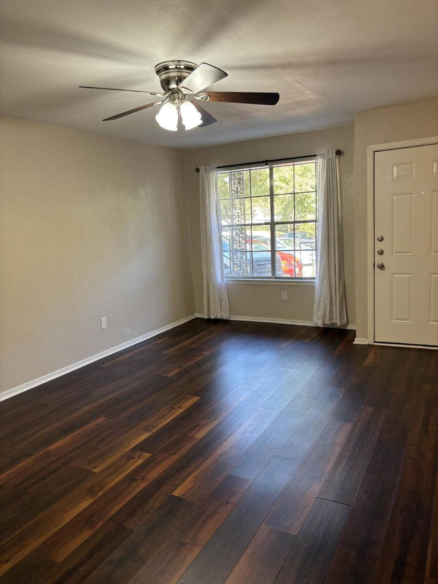 Apartment for rent at 5201 Curzon Ave #3, Fort Worth, TX 76107