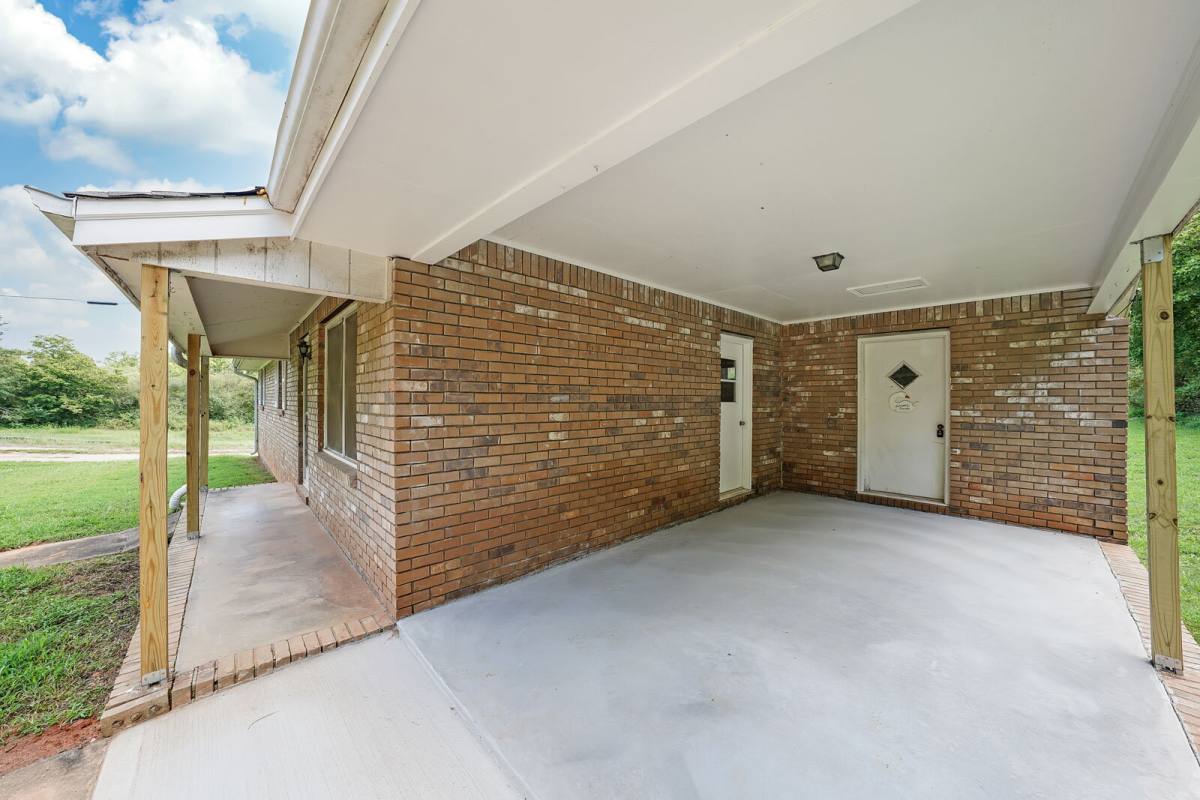 House for rent at 251 Hog Farm Circle, Canton, GA 30115