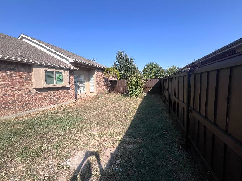 House for rent at 2066 Vista Dr, Lewisville, TX 75067