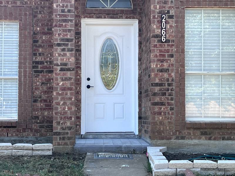 House for rent at 2066 Vista Dr, Lewisville, TX 75067