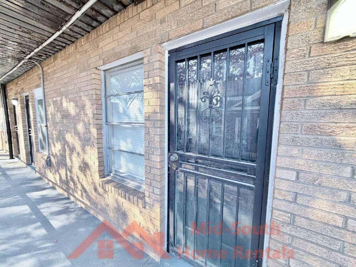 Apartment for rent at 139 N Claybrook St #3, Memphis, TN 38104