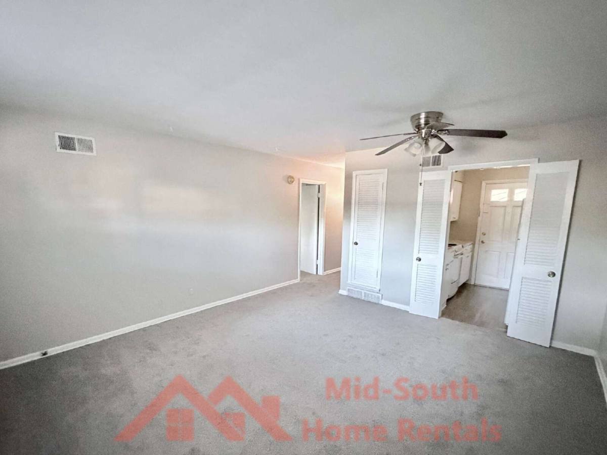 Apartment for rent at 25 N Idlewild #10, Memphis, TN 38104