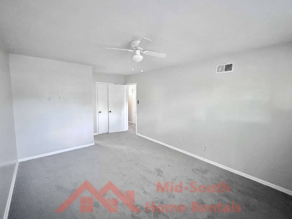 Apartment for rent at 25 N Idlewild #10, Memphis, TN 38104