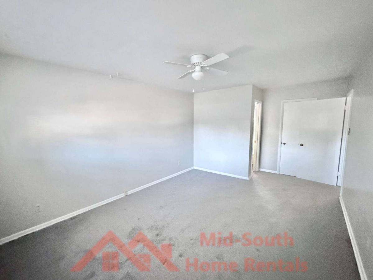 Apartment for rent at 25 N Idlewild #10, Memphis, TN 38104