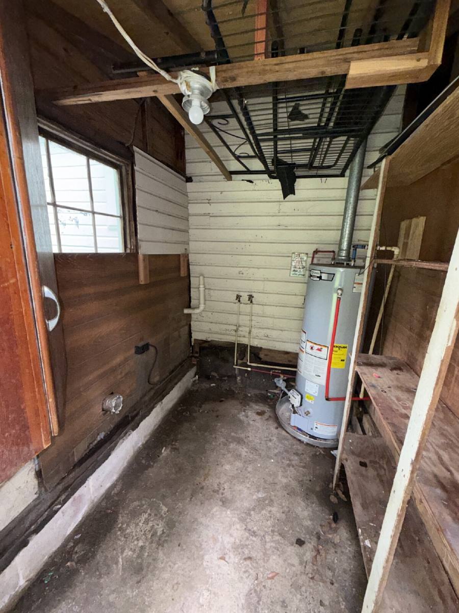 House for rent at 454 Magnolia Rd, Mobile, AL 36606