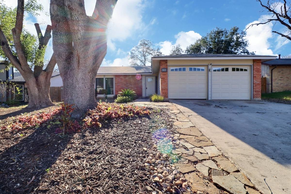 House for rent at 11025 White Sands St, San Antonio, TX 78233