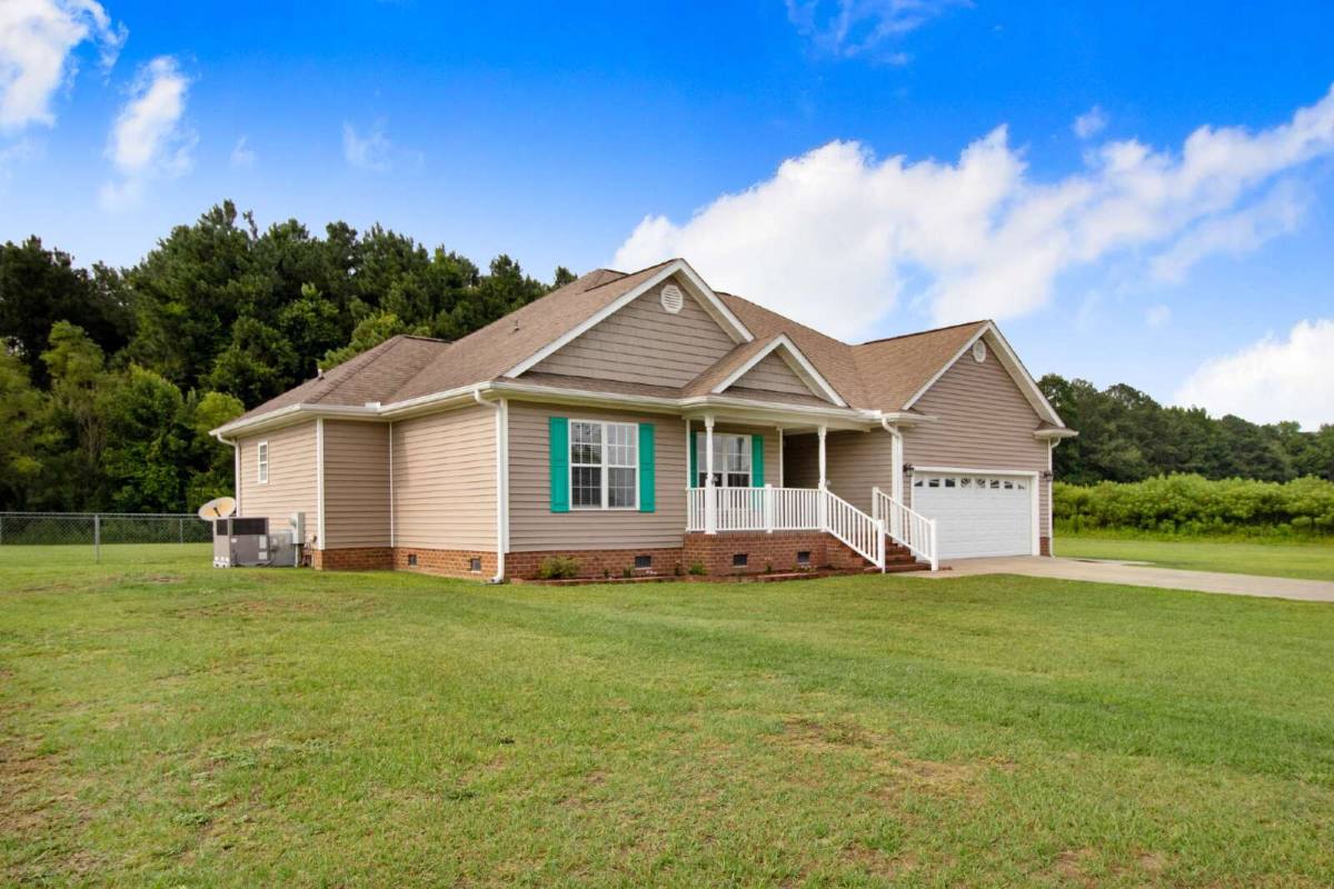 House for rent at 4062 US-Highway 13 S, Goldsboro, NC 27530
