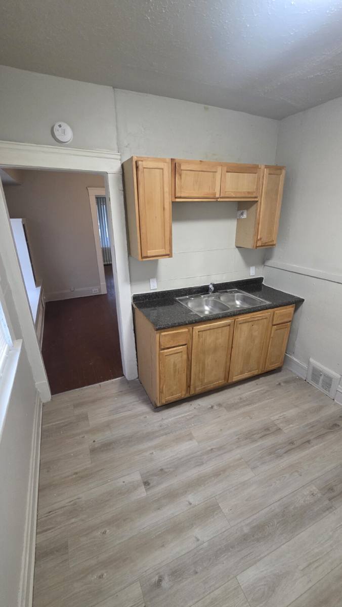 Townhouse for rent at 3310 E 134th St Down, Cleveland, OH 44120