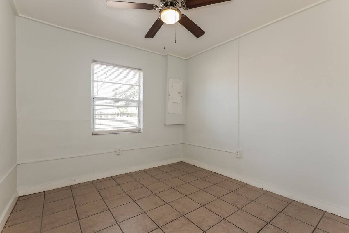 Apartment for rent at 315 D St #3, Lake Wales, FL 33853