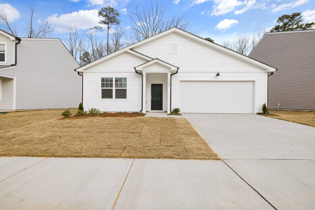 House for rent at 1428 Arapahoe Ridge Dr, Raleigh, NC 27604