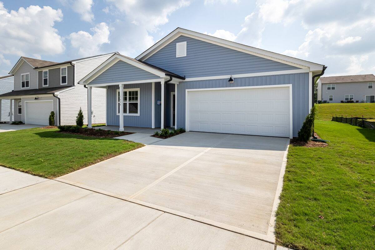 House for rent at 1624 Garden Passage Dr, Raleigh, NC 27604