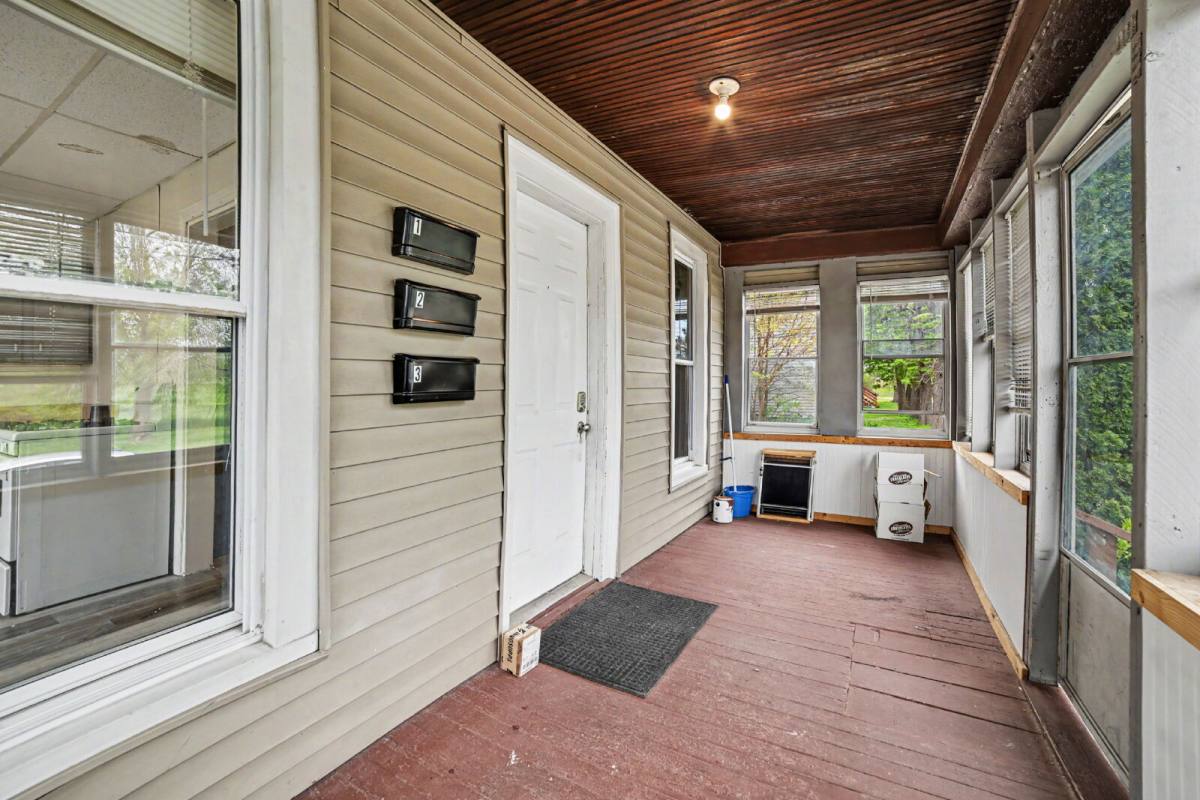 Apartment for rent at 2634 N Michigan Ave #1, Saginaw, MI 48604