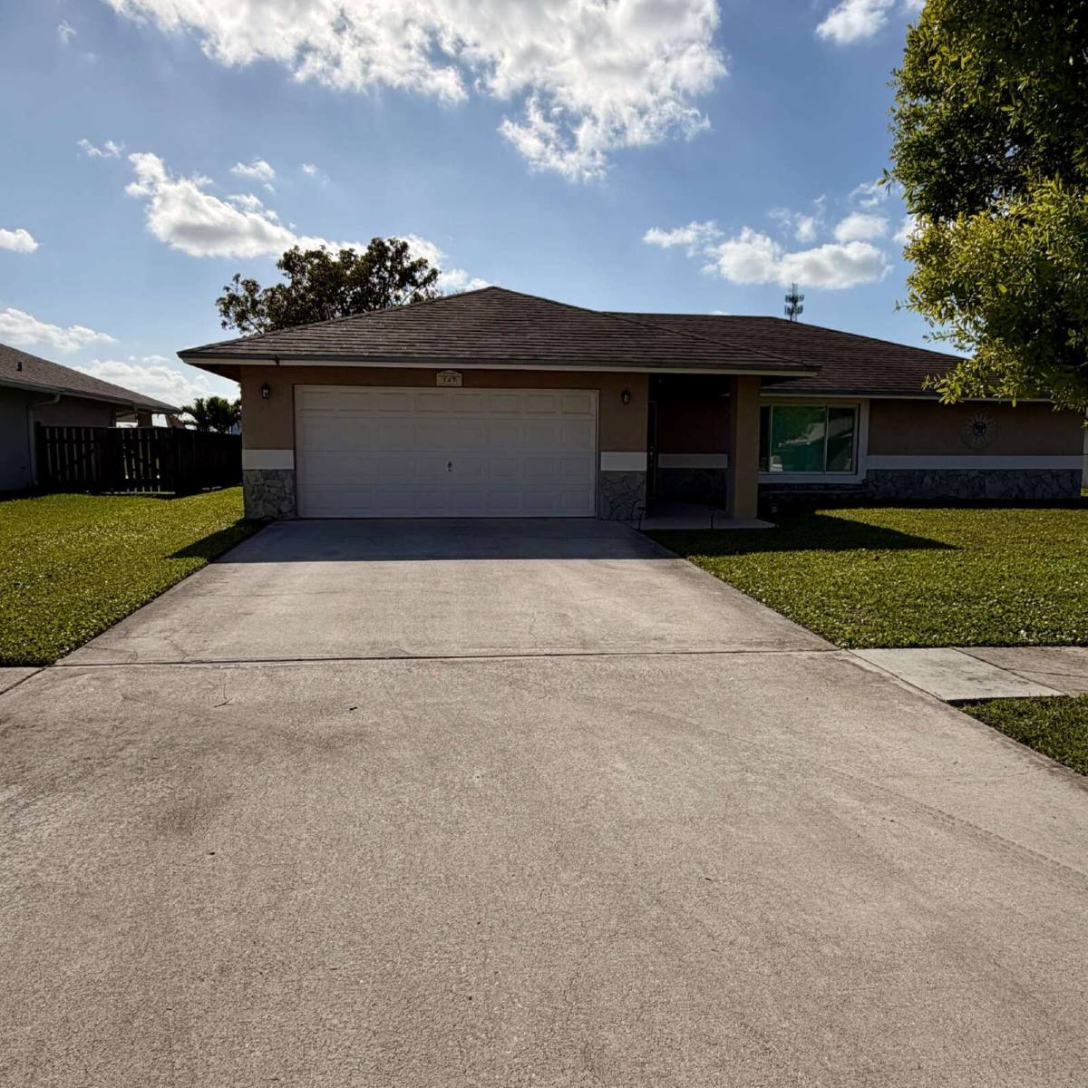 House for rent at 147 Sunflower Circle, West Palm Beach, FL 33411