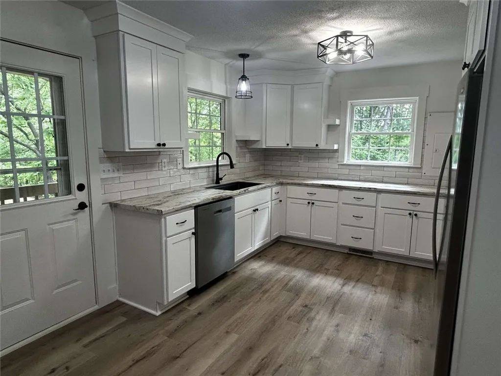 House for rent at 107 Ledbetter Lane, Walhalla, SC 29691