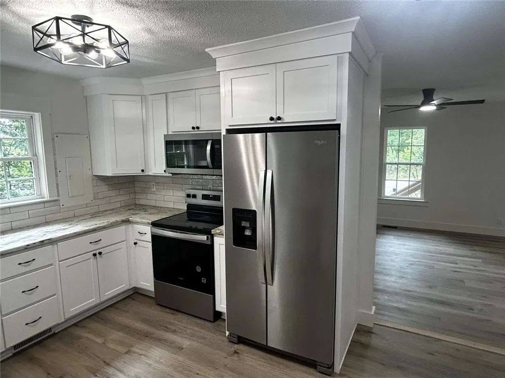 House for rent at 107 Ledbetter Lane, Walhalla, SC 29691