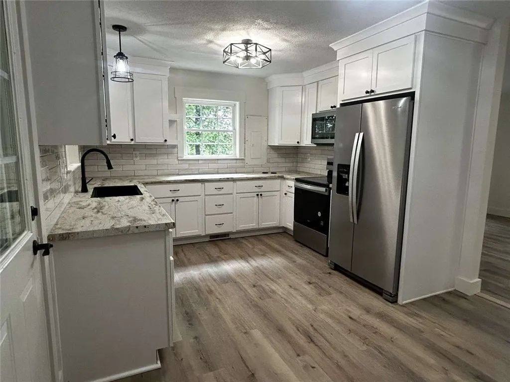 House for rent at 107 Ledbetter Lane, Walhalla, SC 29691
