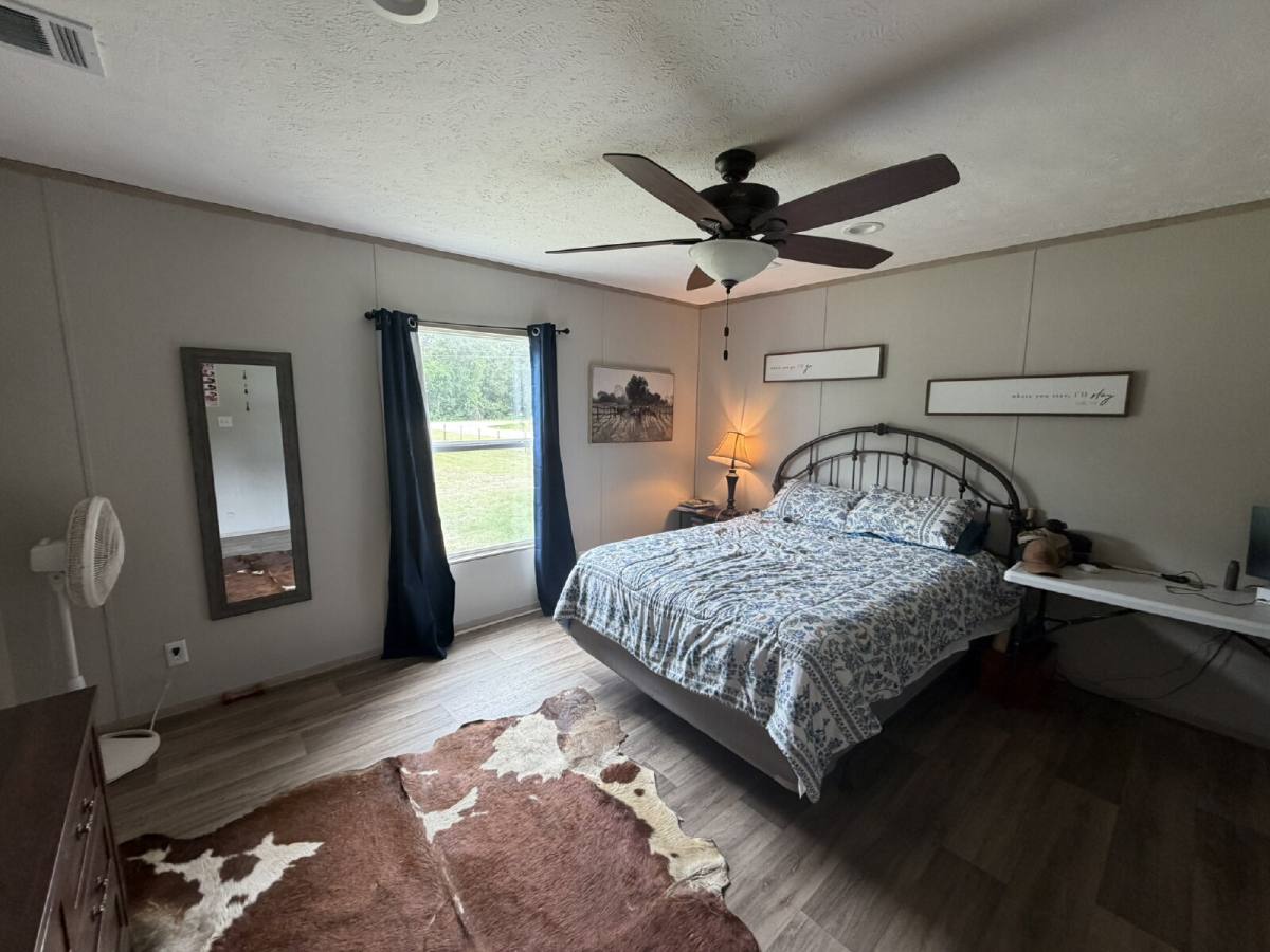 House for rent at 169 Cowboy Rd, Jesup, GA 31545