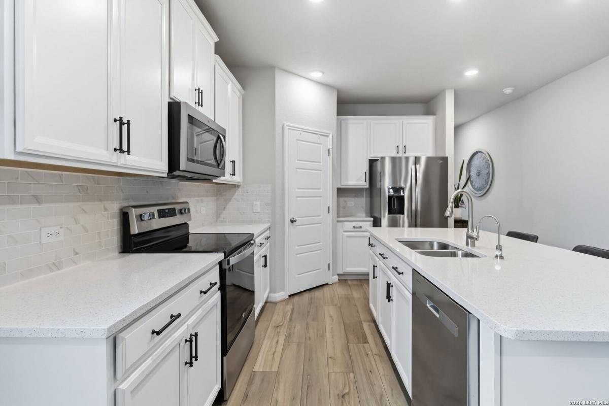 House for rent at 335 Shelton Pass, Cibolo, TX 78108