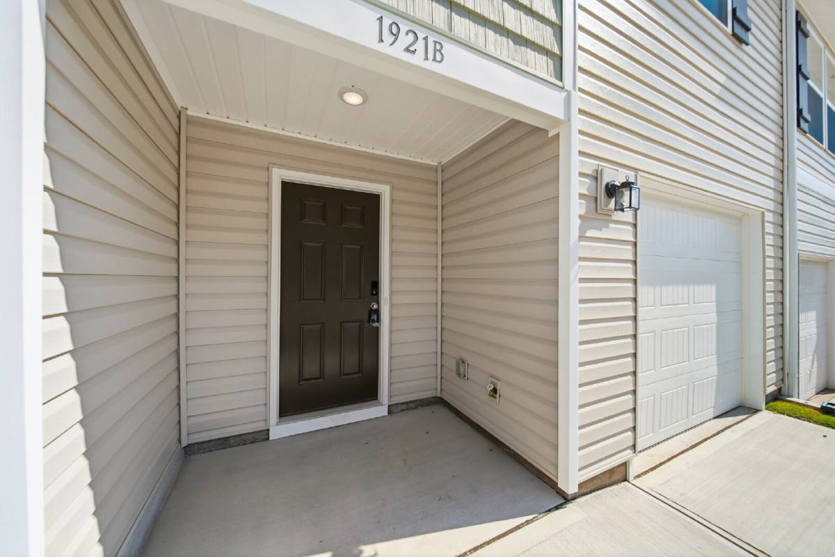Townhouse for rent at 1921 Tranquility Circle #B, Newton, NC 28658