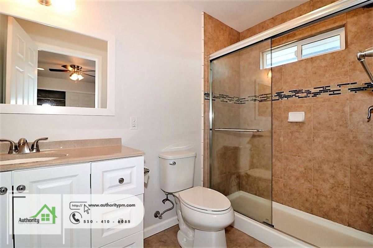 Apartment for rent at 19757 Brokeoff Mountain Place #B, Cottonwood, CA 96022