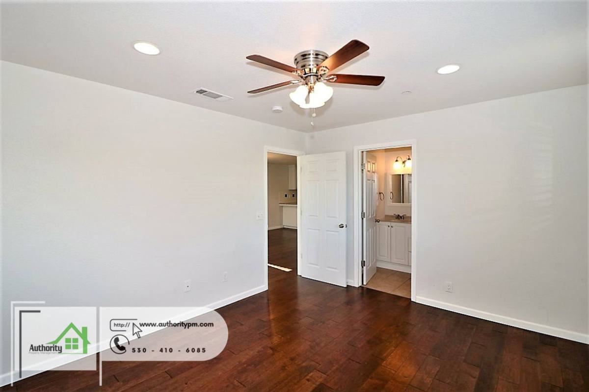 Apartment for rent at 19757 Brokeoff Mountain Place #B, Cottonwood, CA 96022