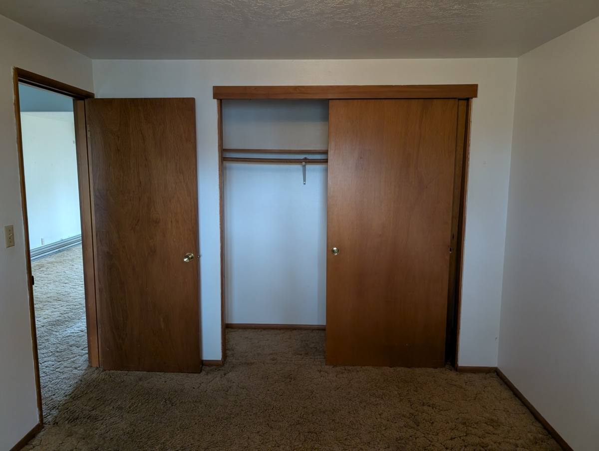 House for rent at 1106 Waller St SE #6, Salem, OR 97302