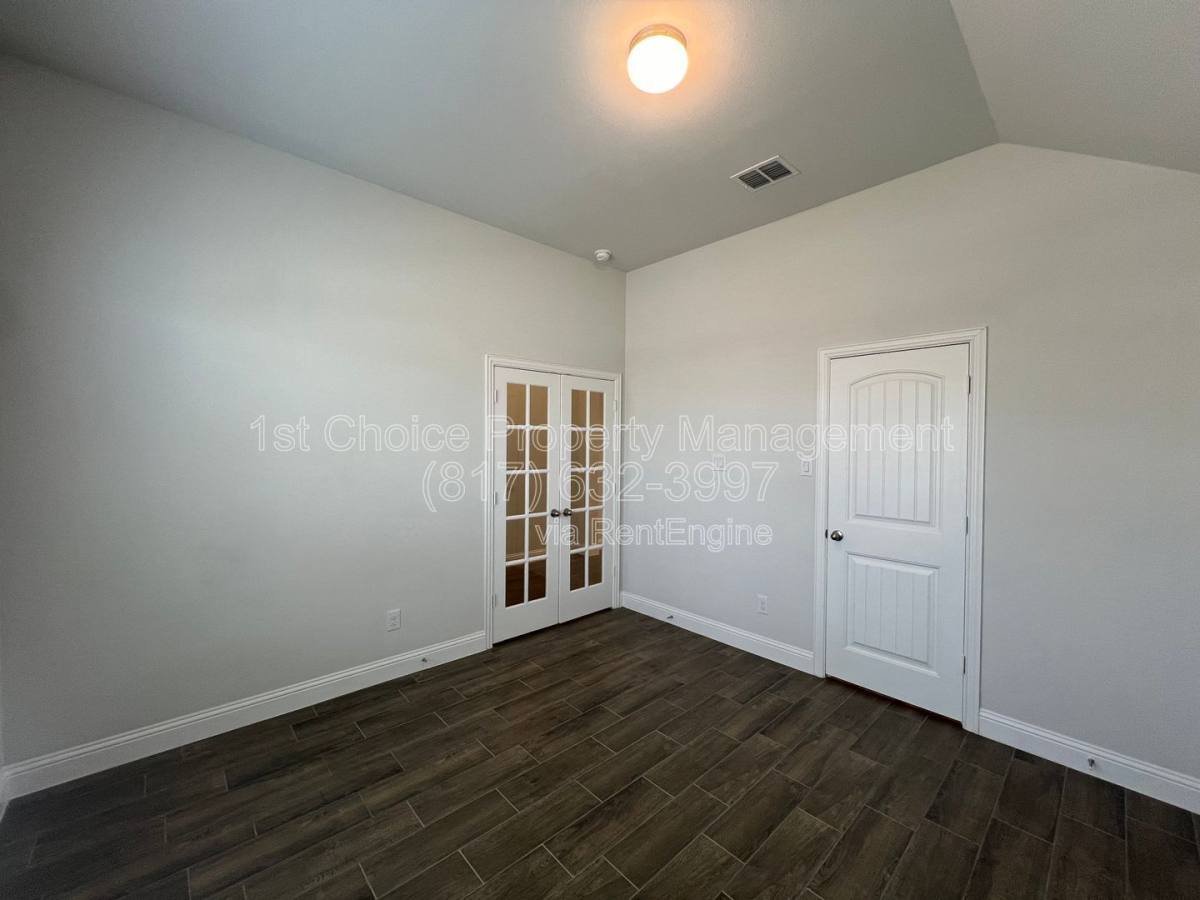 House for rent at 14869 Nightmist Rd, Aledo, TX 76008