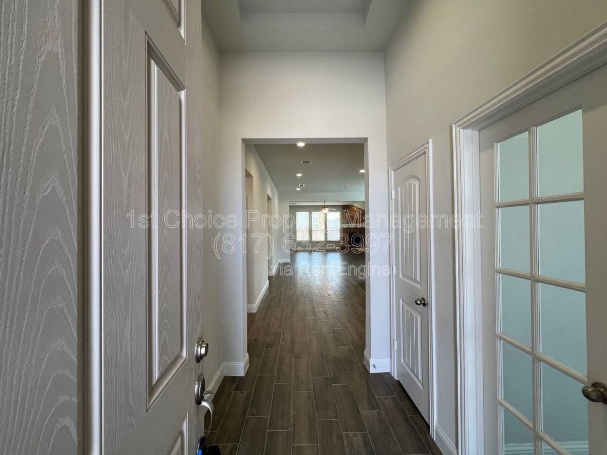House for rent at 14869 Nightmist Rd, Aledo, TX 76008