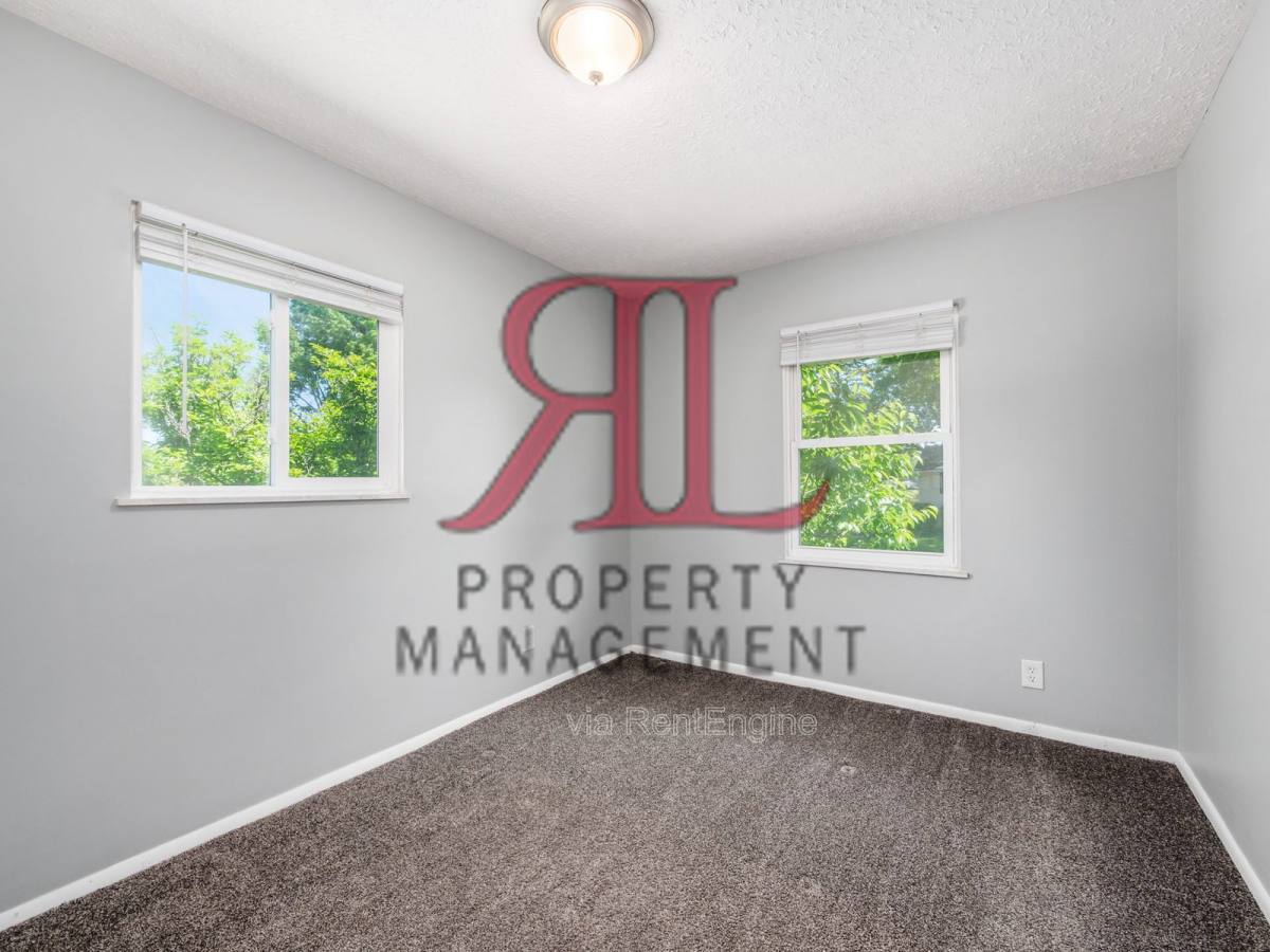 Apartment for rent at 363 Regents Rd, Columbus, OH 43230