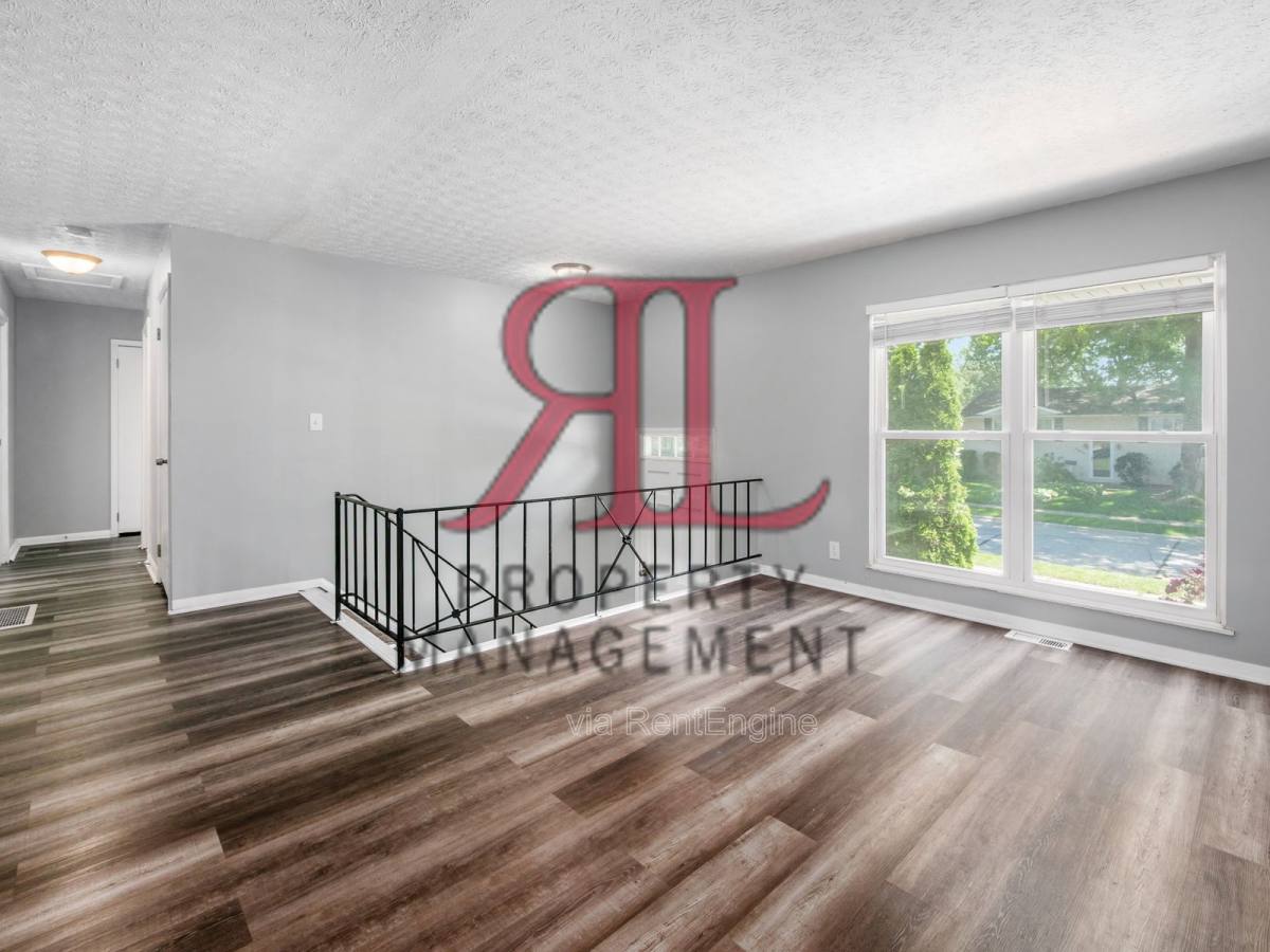 Apartment for rent at 363 Regents Rd, Columbus, OH 43230