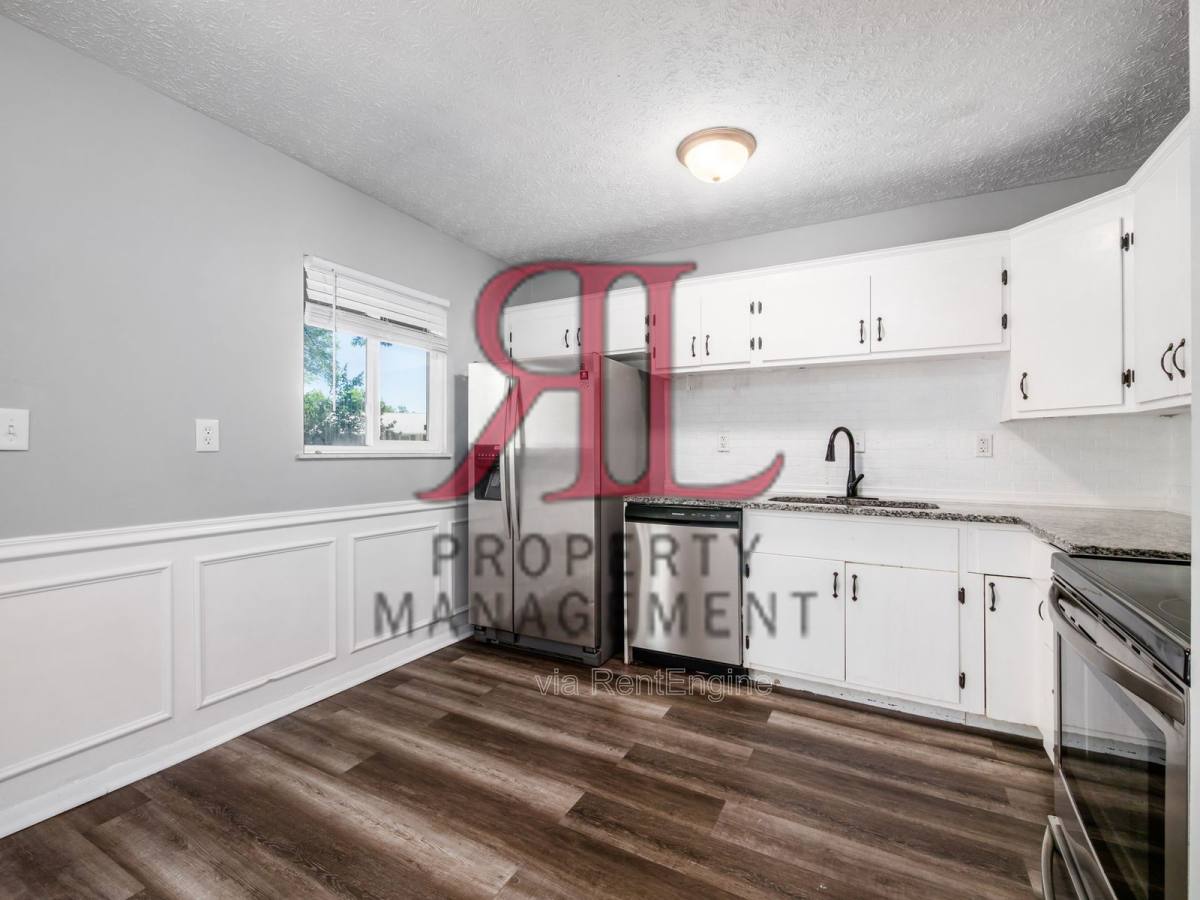 Apartment for rent at 363 Regents Rd, Columbus, OH 43230