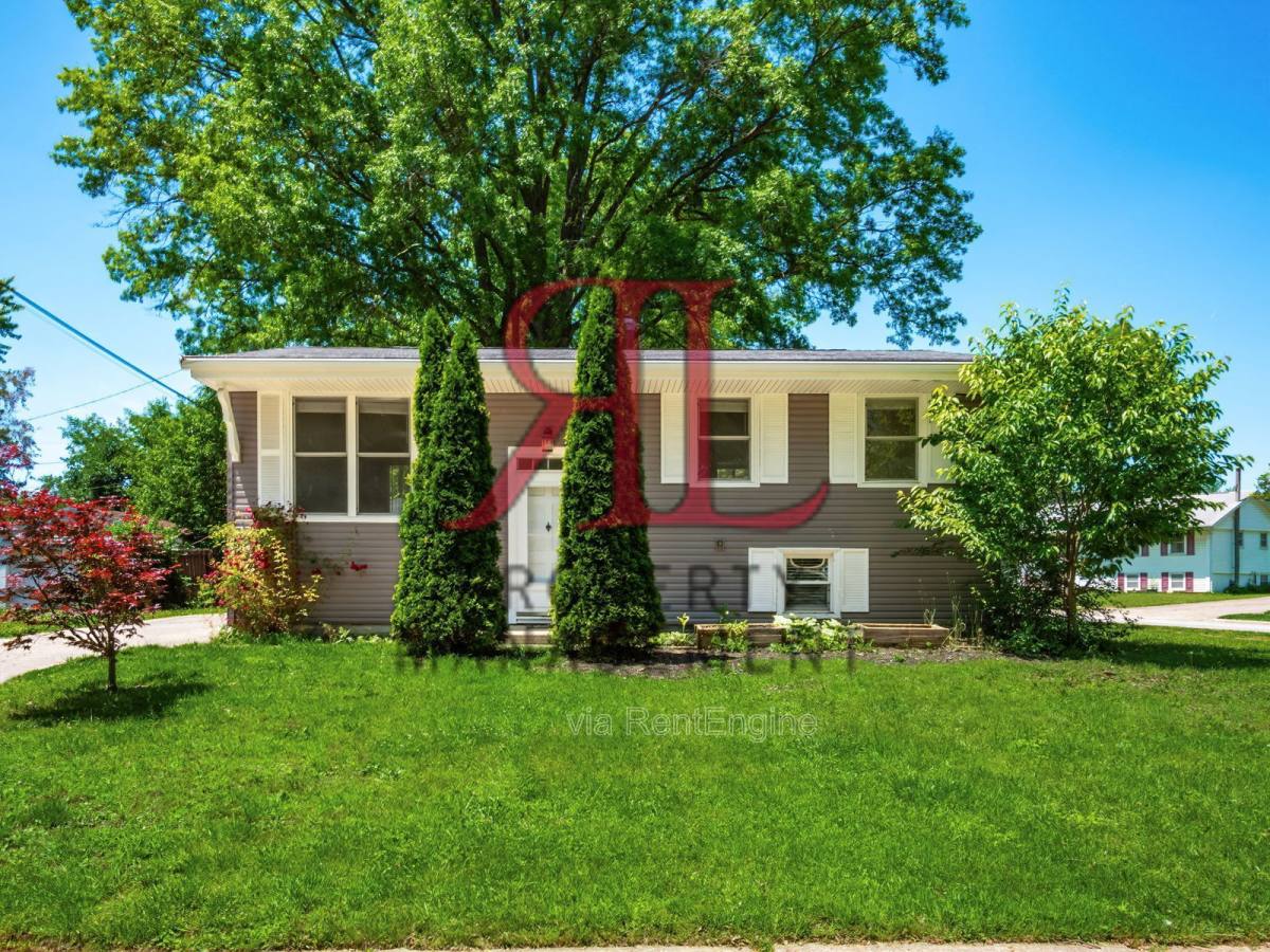 Apartment for rent at 363 Regents Rd, Columbus, OH 43230