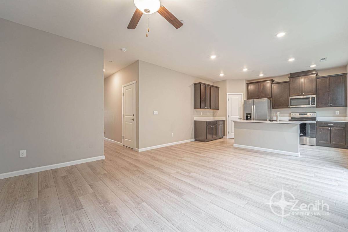 Townhouse for rent at 2009 NE 102nd Circle, Vancouver, WA 98686