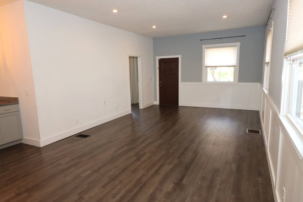 House for rent at 120 S Court St, Marysville, OH 43040