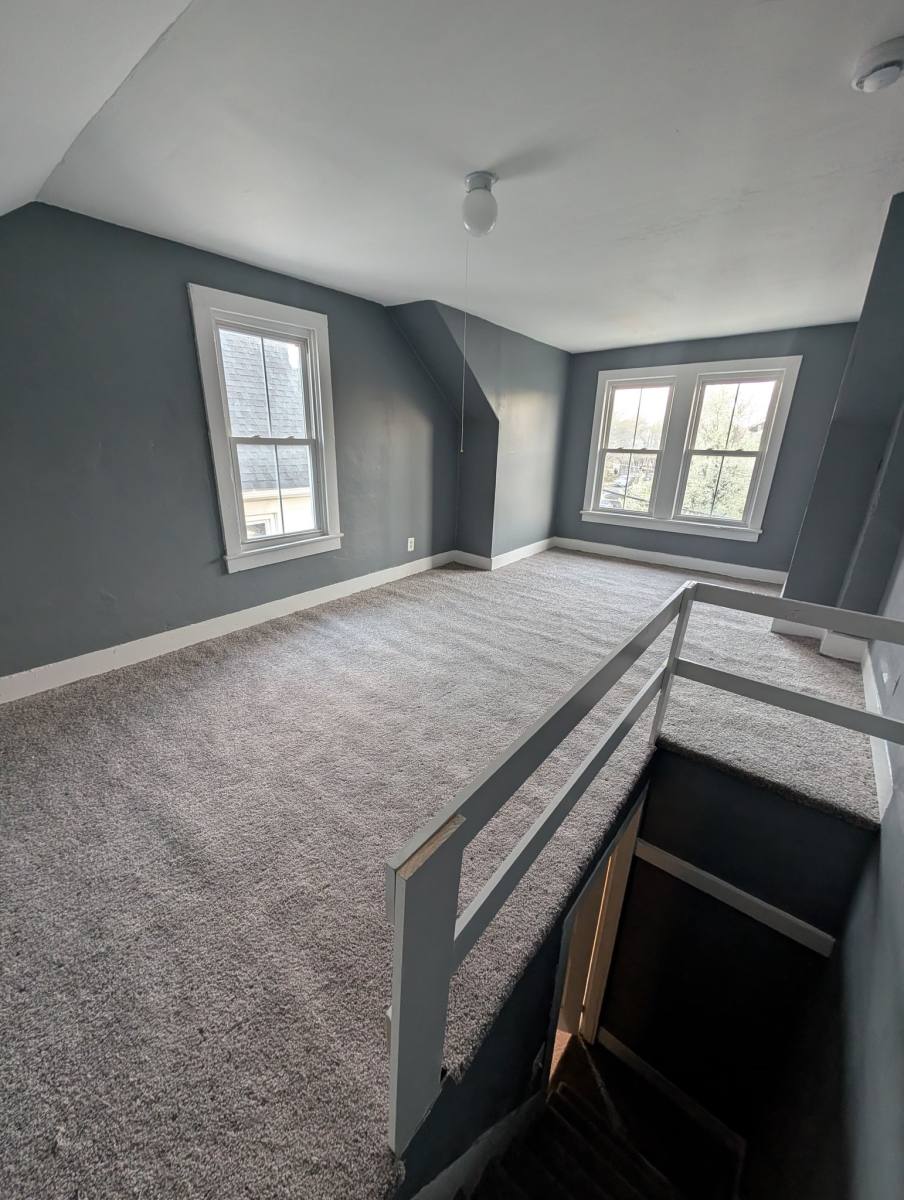 Townhouse for rent at 332 E Broad St, Millville, NJ 08332
