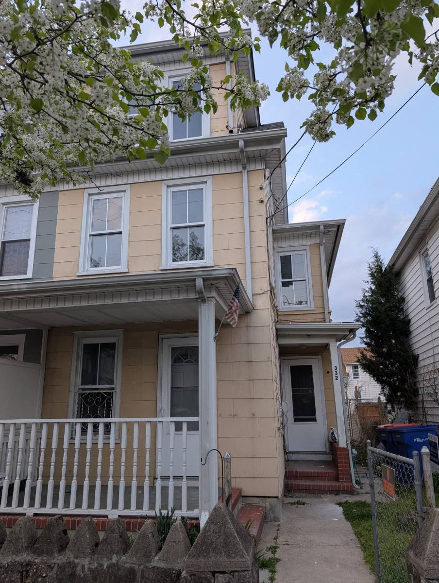 Townhouse for rent at 332 E Broad St, Millville, NJ 08332