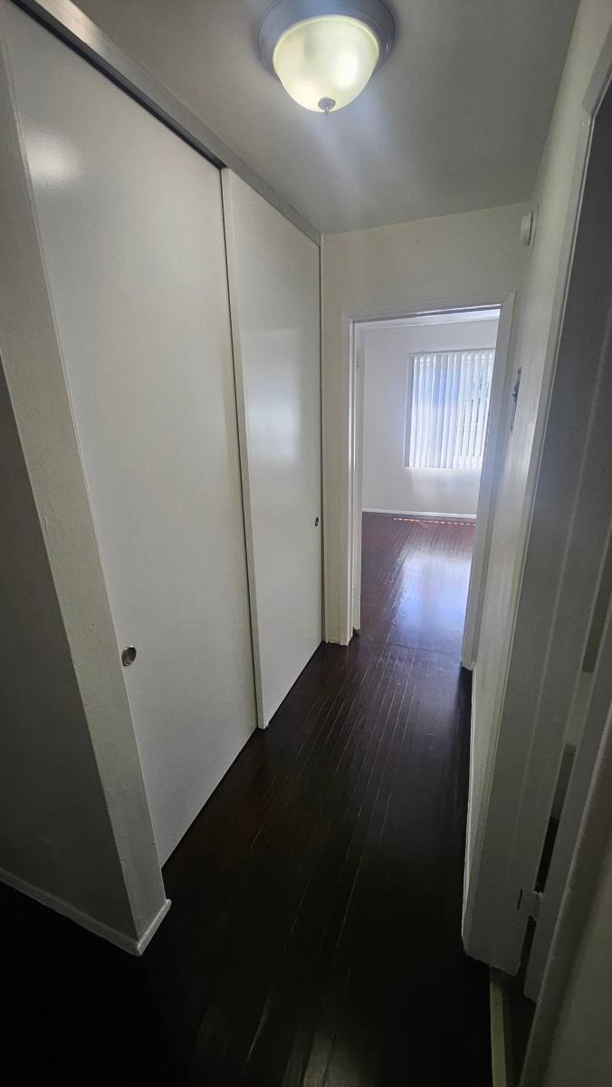Apartment for rent at 11030 Moorpark St #B6, North Hollywood, CA 91602