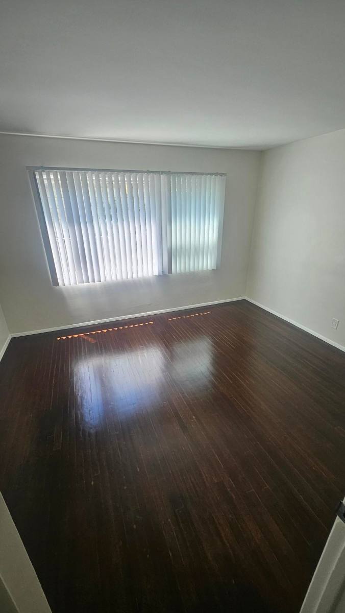Apartment for rent at 11030 Moorpark St #B6, North Hollywood, CA 91602