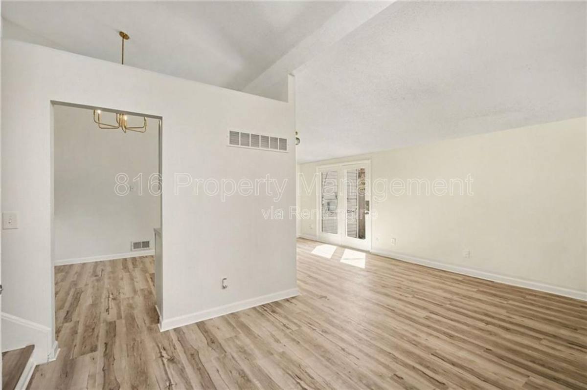 Apartment for rent at 11220 College Ave #11218, Kansas City, MO 64137