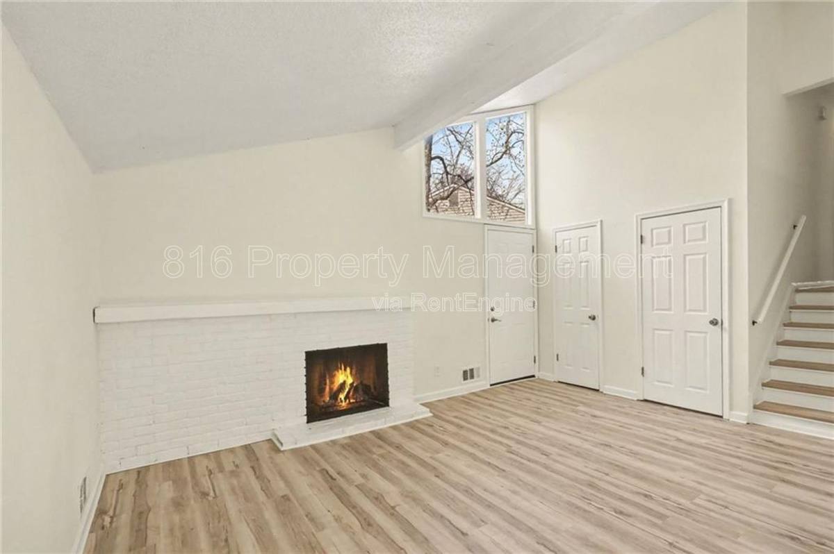 Apartment for rent at 11220 College Ave #11218, Kansas City, MO 64137