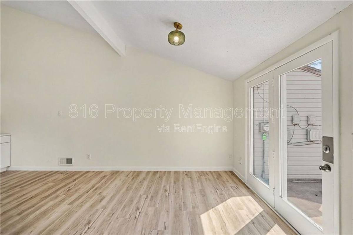 Apartment for rent at 11220 College Ave #11218, Kansas City, MO 64137