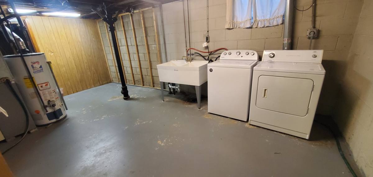 Apartment for rent at 401 46th Ave NE, Minneapolis, MN 55421