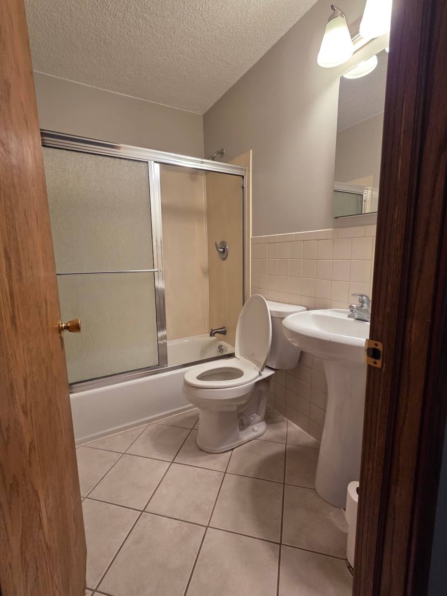 Apartment for rent at 401 46th Ave NE, Minneapolis, MN 55421