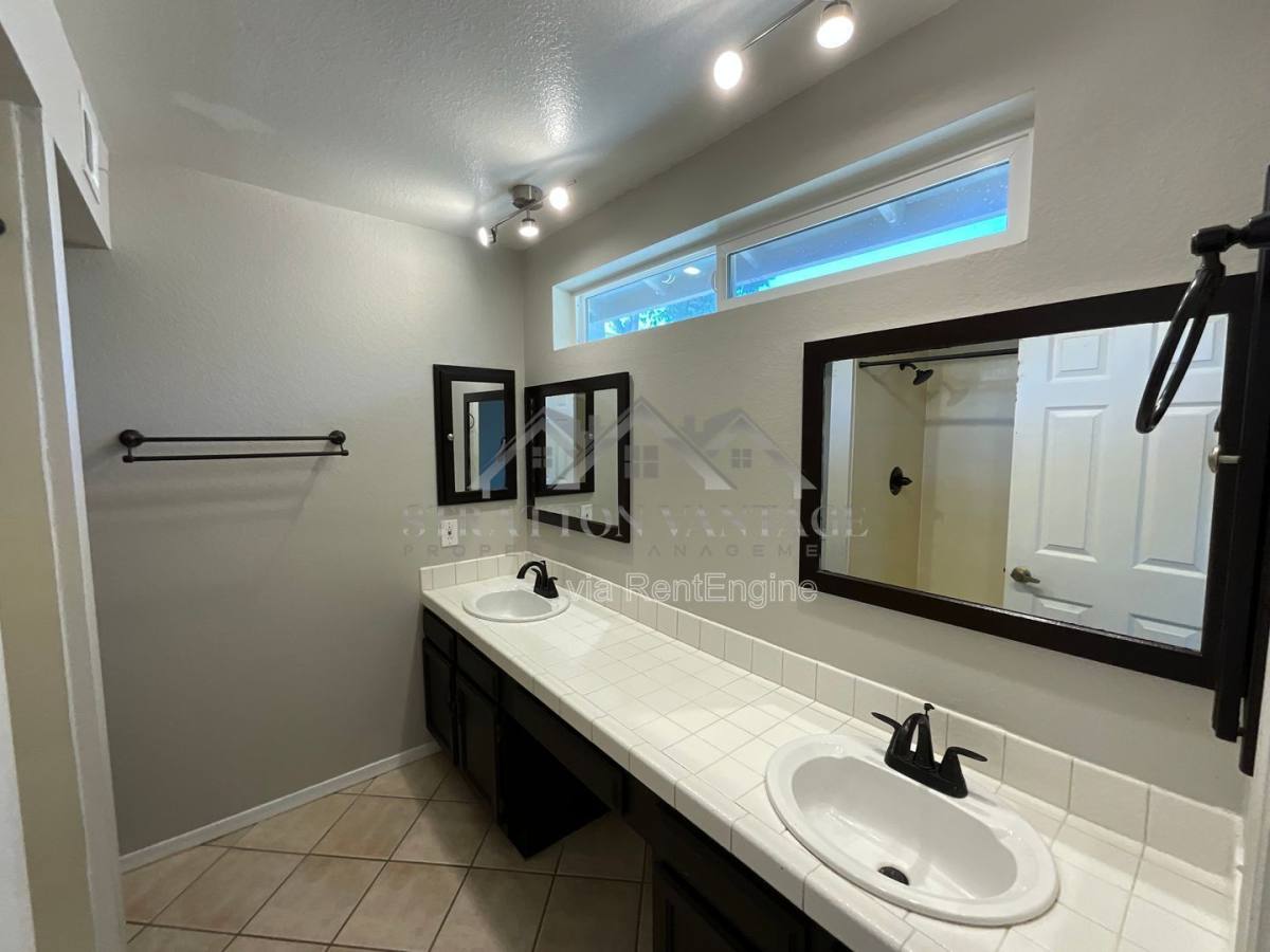 Apartment for rent at 904 W Plata Ave, Mesa, AZ 85210