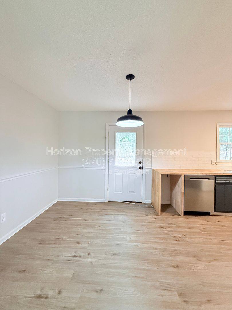 House for rent at 4433 Sardis Dr, Gainesville, GA 30506