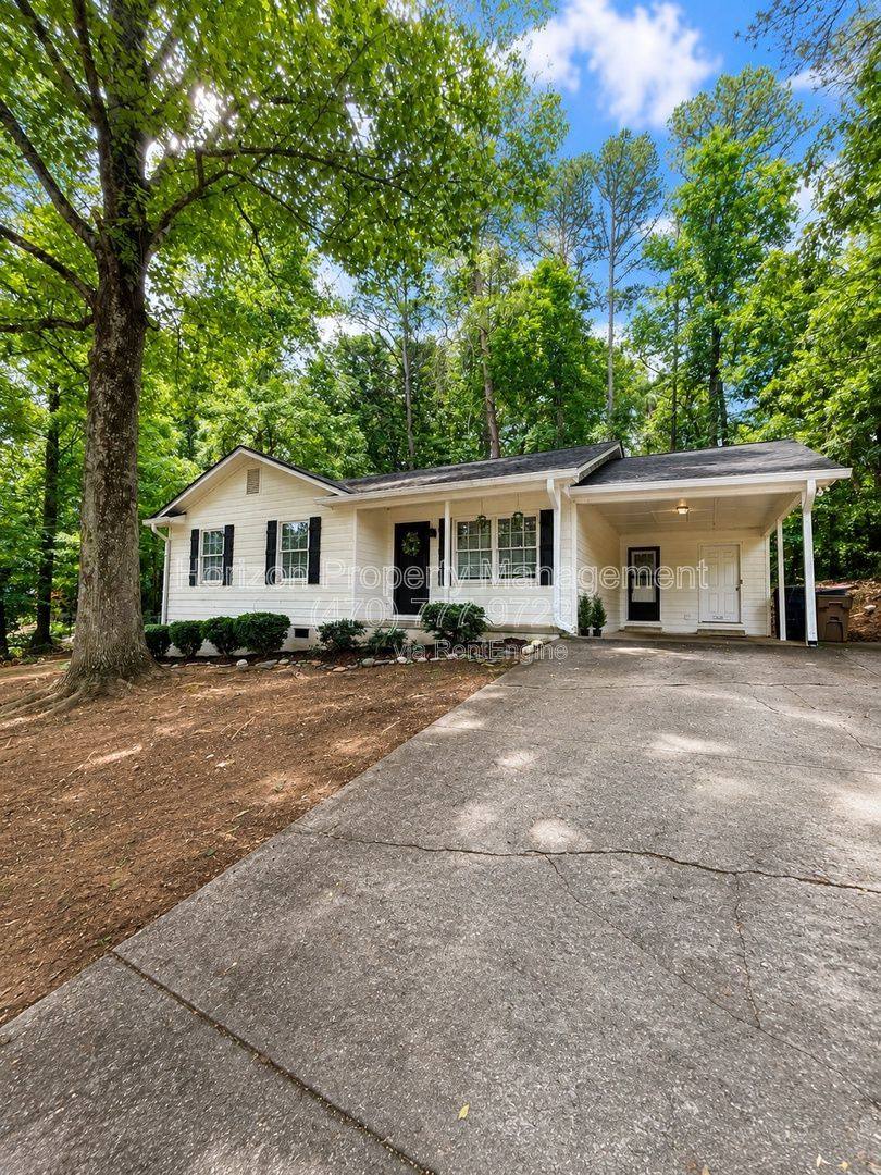 House for rent at 4433 Sardis Dr, Gainesville, GA 30506