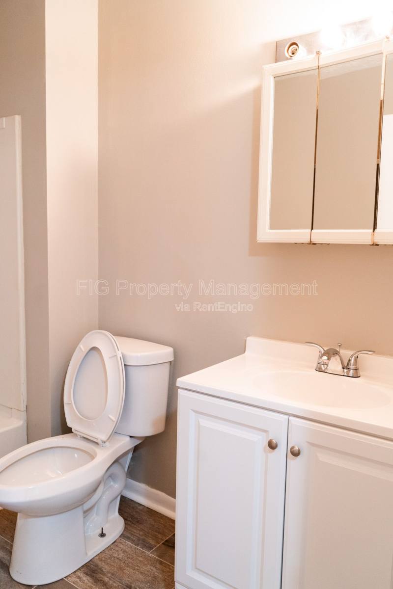 Apartment for rent at 129 Hillcrest Dr #8, Knoxville, TN 37918